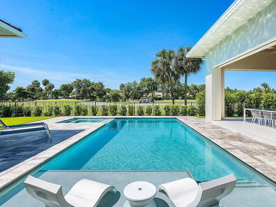 2nd image of 4635 Bocaire Boulevard