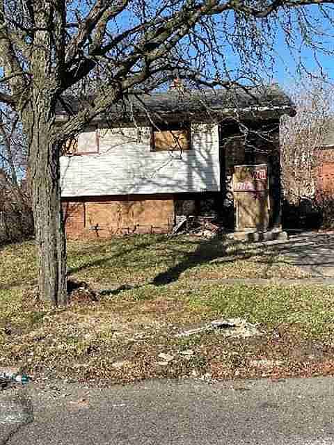3736 W Boston Blvd