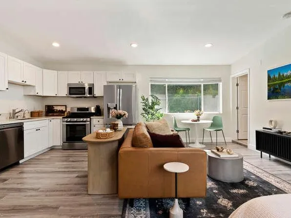 3536 Stone Canyon Ave, Sherman Oaks, CA 91403