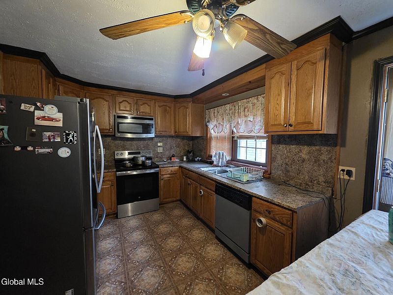 5th image of 126 Turnbull Road