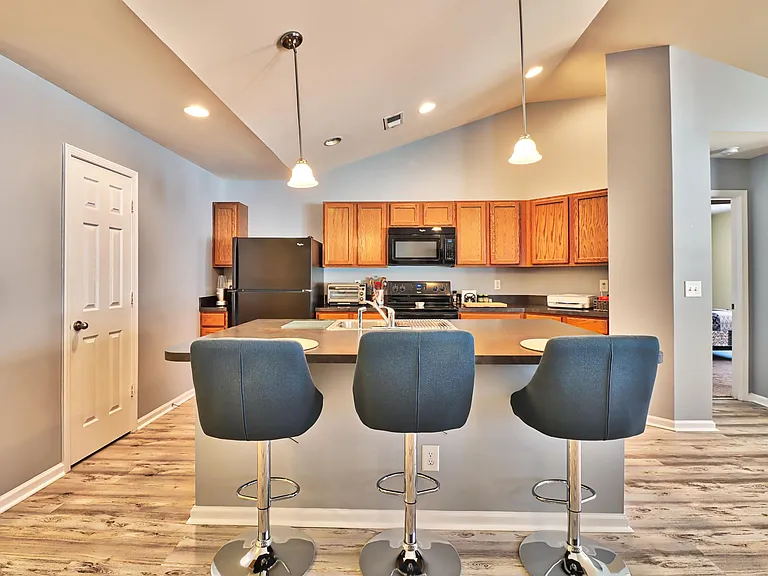 853 Bonita Loop — Photo 12