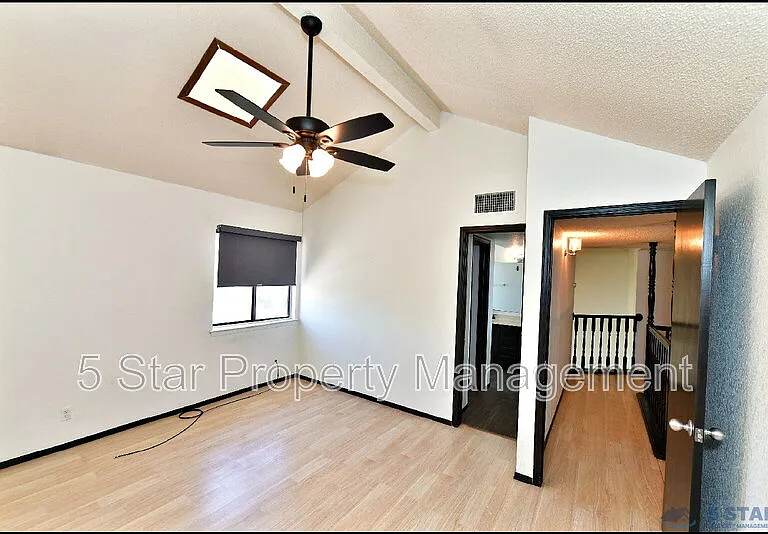 7249 Imperial Ridge Dr — Photo 31