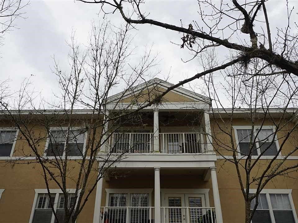 1st image of 9127 SW 52nd Ave APT 302