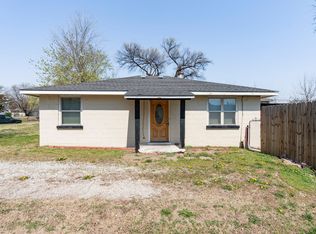 615 N Blaine St, Wellington, KS 67152