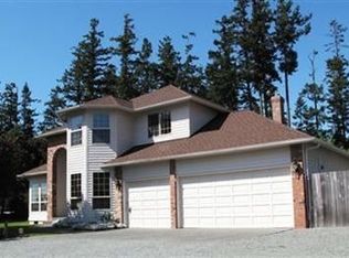 852 Holbeck Dr, Camano Island, WA 98282