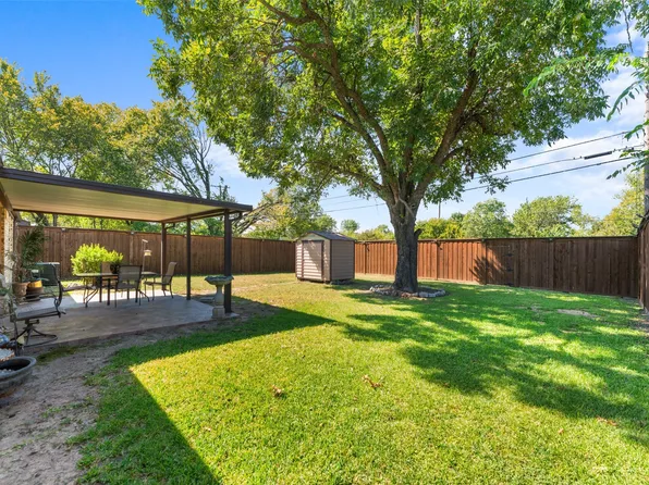 1425 Gardenside Dr, Dallas, TX 75217