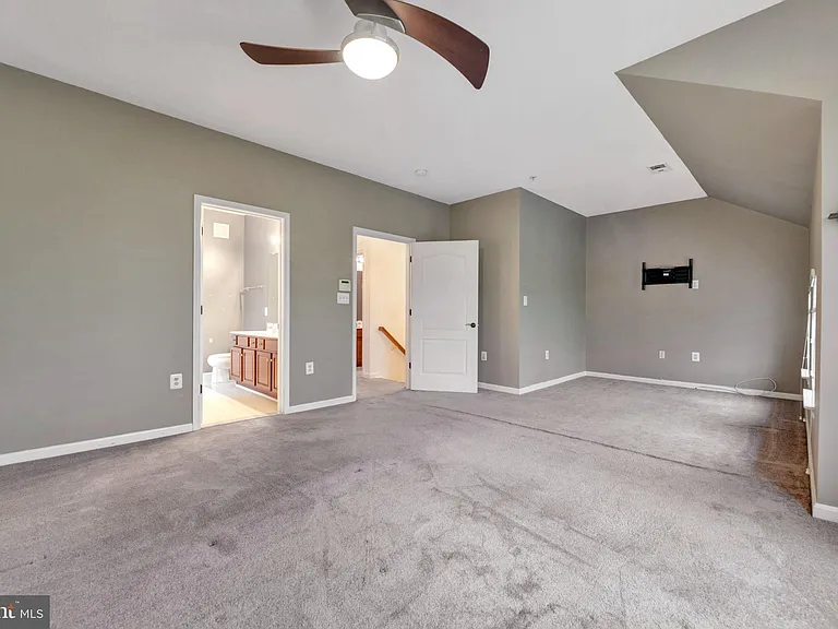 5502 Capital Gateway Dr #418 — Photo 17