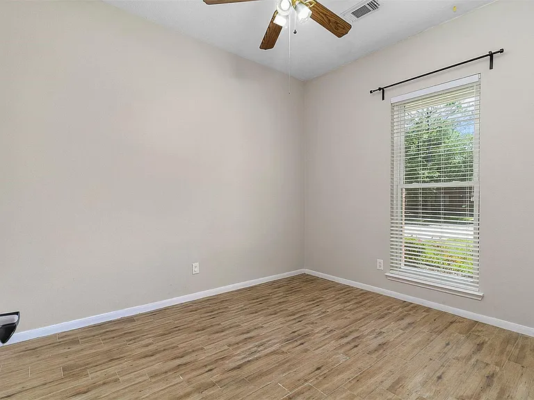 2918 Abbey Field Dr — Photo 17