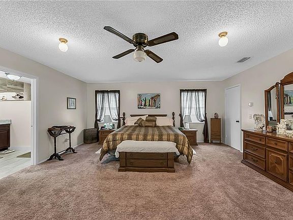 4th image of 4501 Royal Elm Dr
