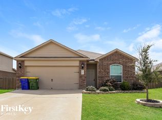 128 Houston Pl, Midlothian, TX 76084