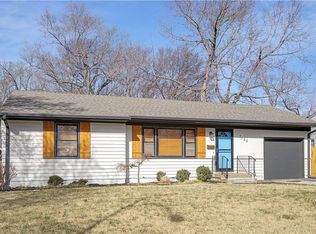 7120 Roe Ave, Prairie Village, KS 66208