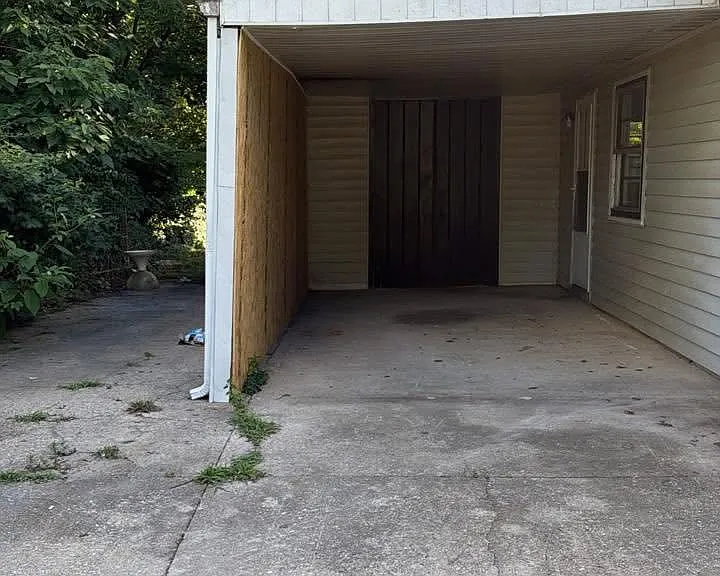 4912 Delaware Dr — Photo 9