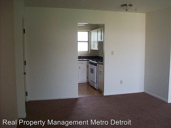 3rd image of 3204 Shenandoah Dr Unit 11-1