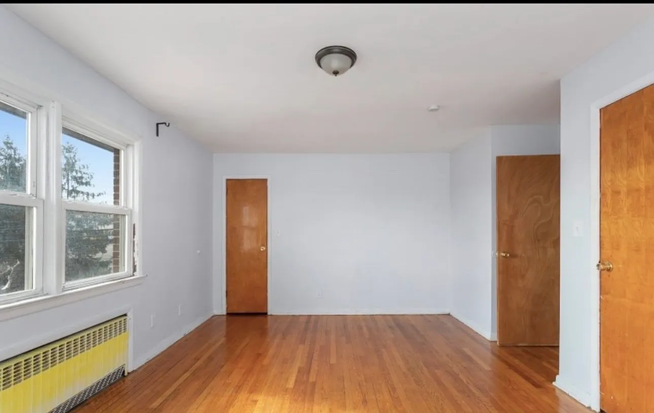 3 bed, $3,000 — Photo 4