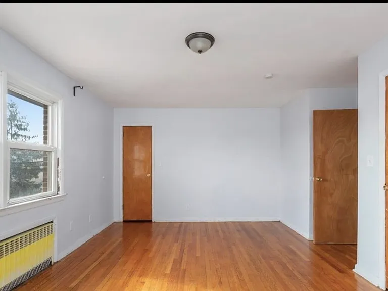 356-362 Boyden Ave #1 — Photo 4