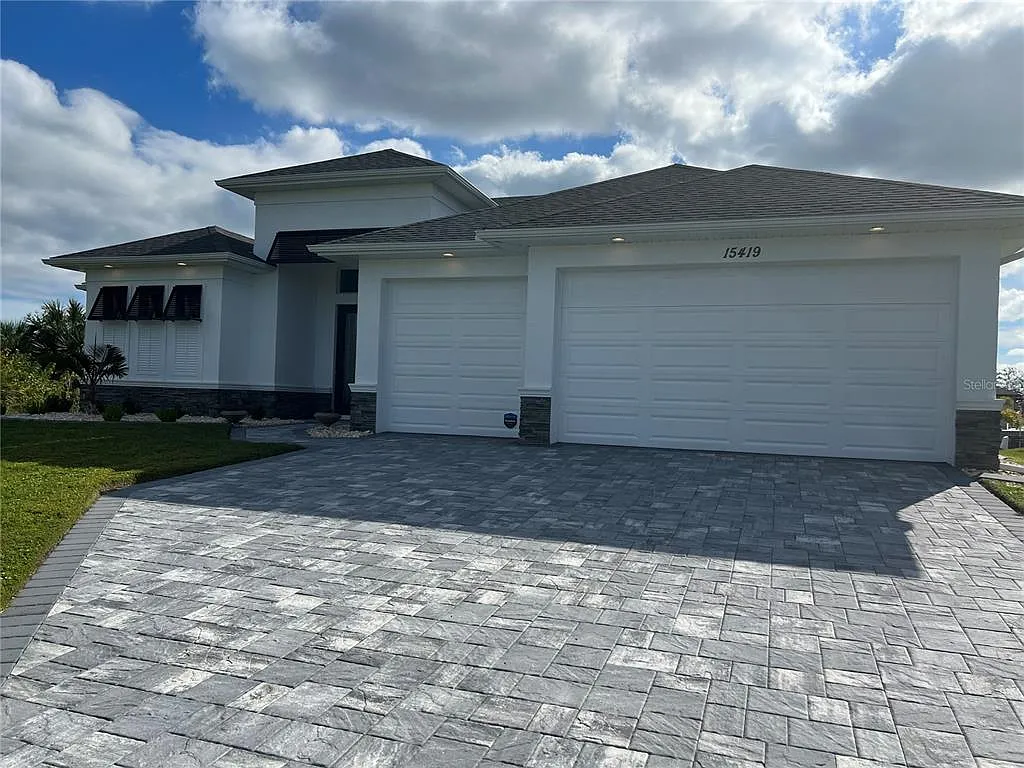 3 bed, 2.0 bath, 1756 sqft, $4,500 — Photo 3