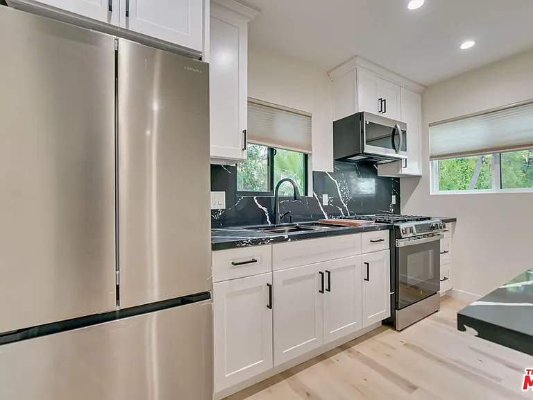 843 Westbourne Dr #C — Photo 3