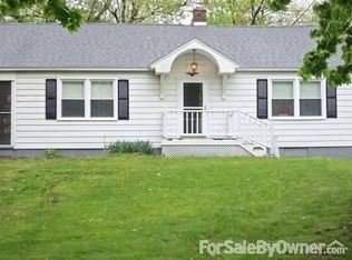 113 Valleyview Ave, Troy, NY 12182