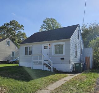4227 Liverpool Rd, Lake Station, IN, 46405
