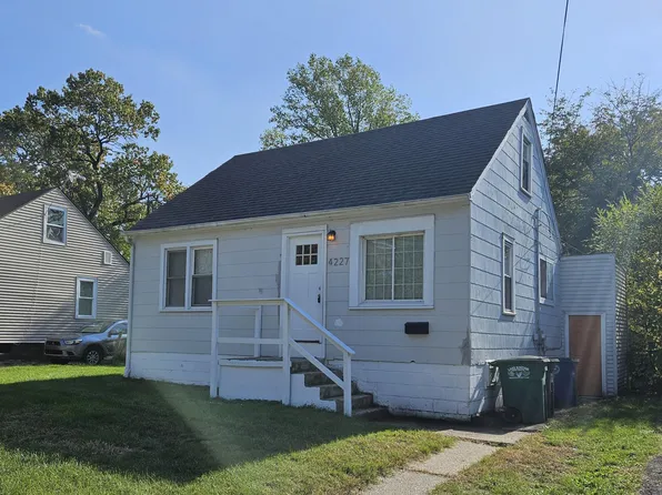 4227 Liverpool Rd, Lake Station, IN 46405