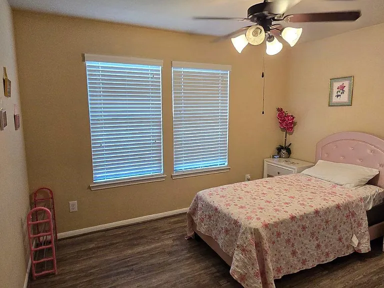 10111 Bitternut Hickory Ln — Photo 16