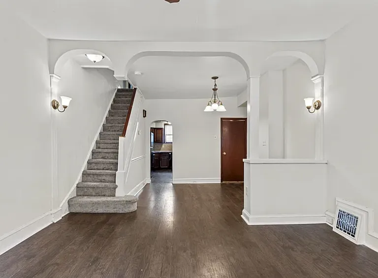 1511 S Hollywood St — Photo 3