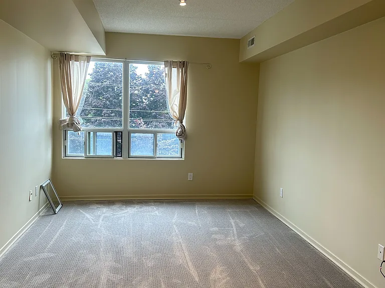 160 Wellington St E #310 — Photo 5