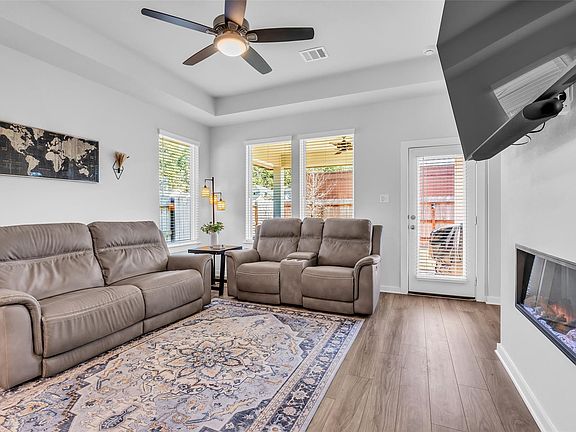 4th image of 2818 Bluebonnet Ridge Dr