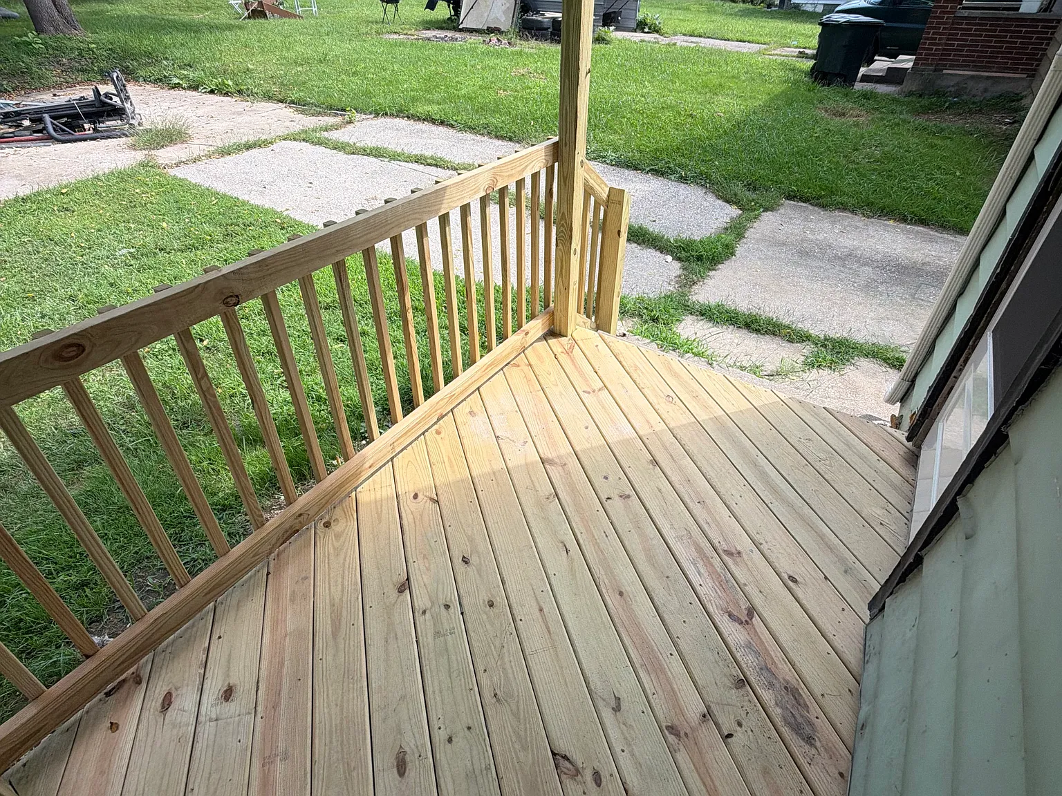 3 bed, 1248 sqft, $895 — Photo 2
