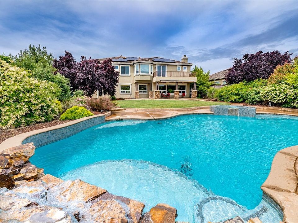 2nd image of 5243 Mertola Dr