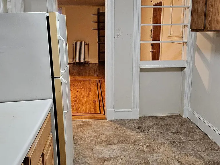 6330 Windsor Mill Rd — Photo 15