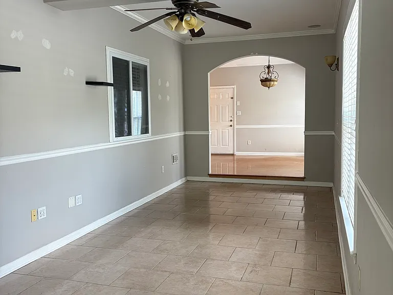 403 Saint Dunstans Ct — Photo 14