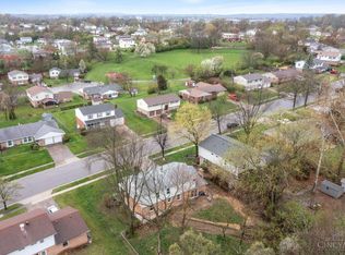 802 Yorkhaven Rd, Cincinnati, OH 45240