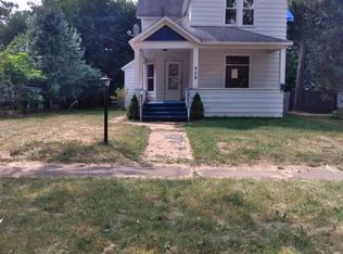 928 James St, Kalamazoo, MI 49001