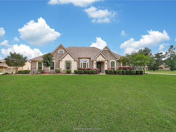 3rd image of 15219 Beisert Cir