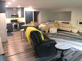 244 Tudor Ct, Bolingbrook, IL 60440