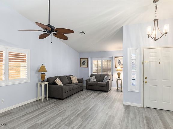 5th image of 5441 Rose Hills St