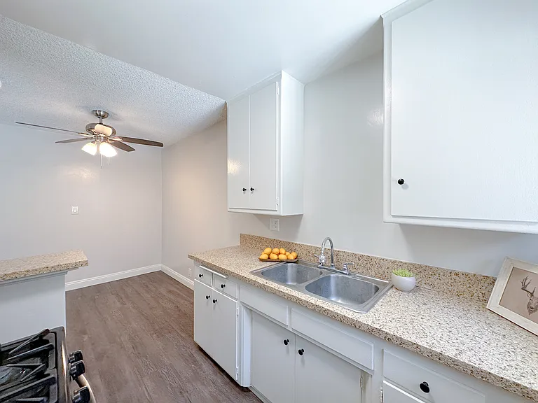 1027 S Atlantic Blvd #9 — Photo 11