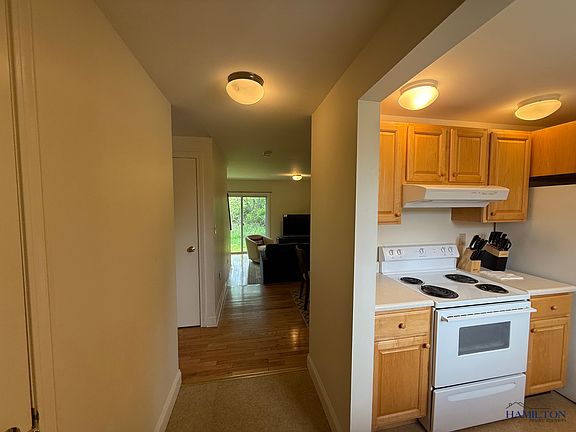 5th image of 2024-2032 Spring St #12