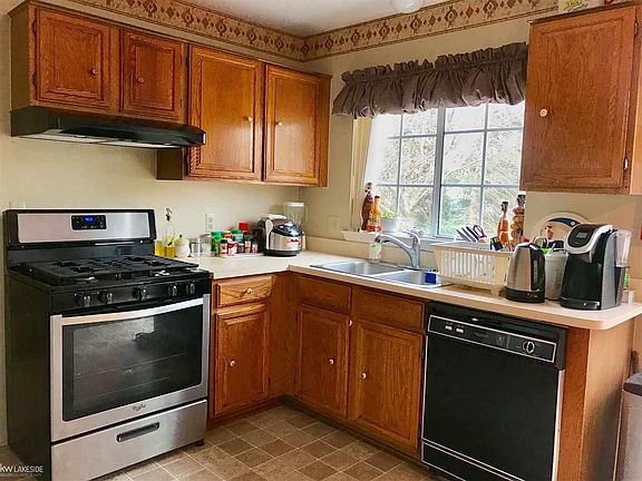 4th image of 35632 Ashford Dr