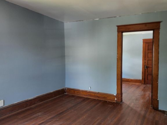 5th image of 24379 Main St #2