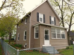 1247 Dearborn Ave, Aurora, IL 60505