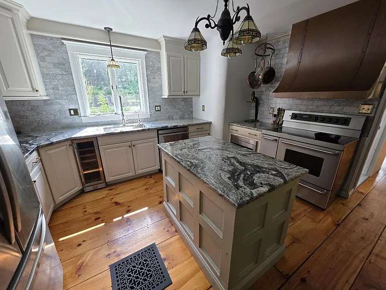 128 Goss Hill Rd — Photo 6