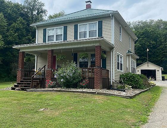 3rd image of 41 Sharon Rd