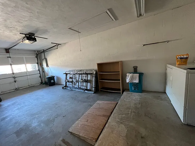 913 New Bedford Dr — Photo 17