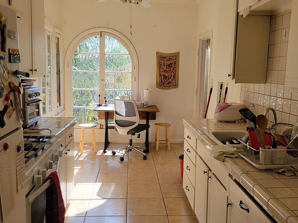 1st image of 432 S Cochran Ave #6