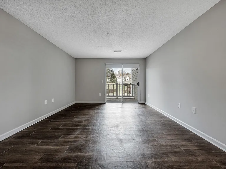 Sunscape Apartments — Photo 20