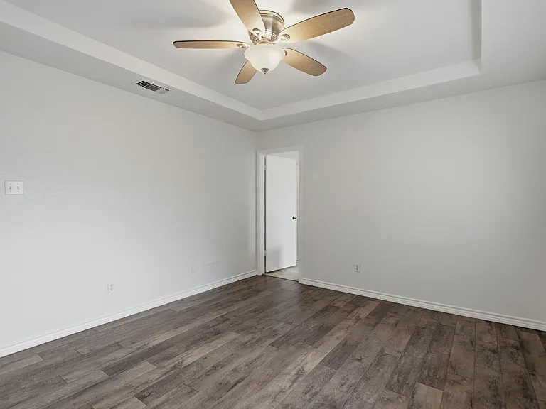 1830 Tiburon Bnd — Photo 20