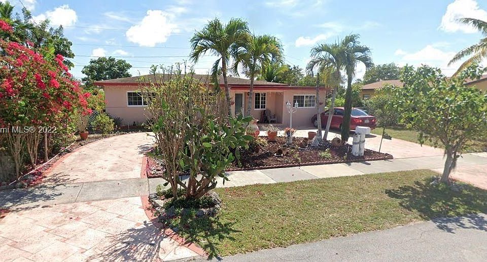 1st image of 10240 Dominican Dr