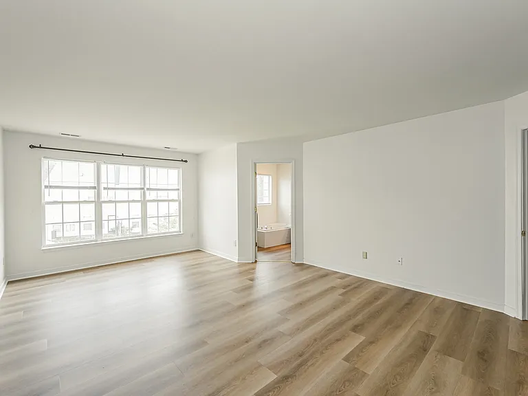 1429 New Haven Ct — Photo 29